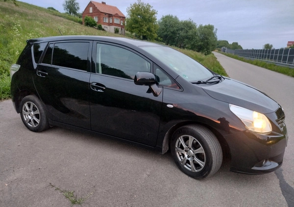 Toyota Verso cena 35999 przebieg: 155000, rok produkcji 2010 z Brzozów małe 631